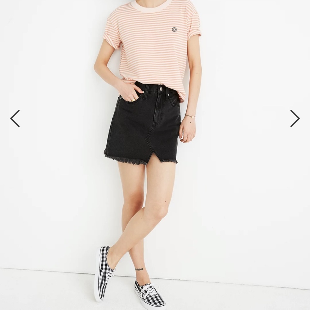 Madewell Rigid Denim A-line Mini Skirt in Black Lunar Wash. Cutout Edition Sz 28